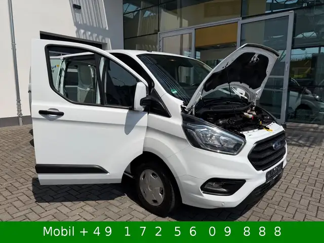 Ford Transit Custom view 9