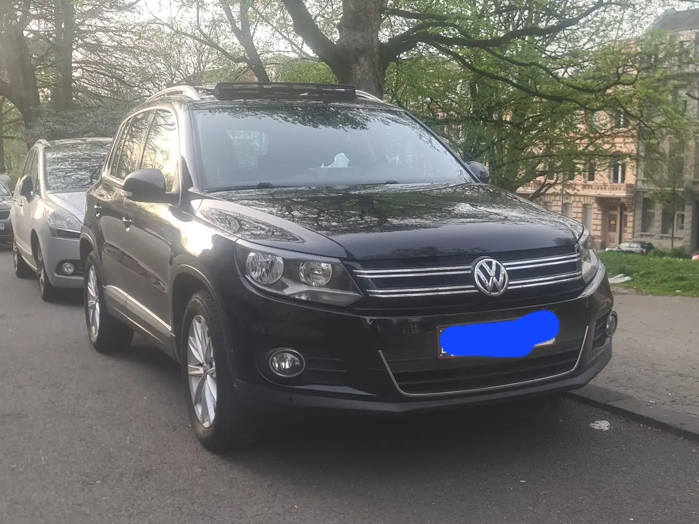 Volkswagen Tiguan Tiguan 1.4 TSI Trend Zwart - 2