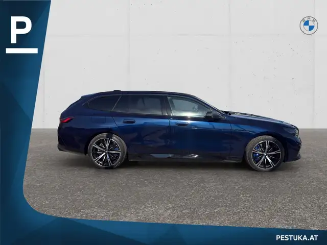 BMW 5 Series view 3