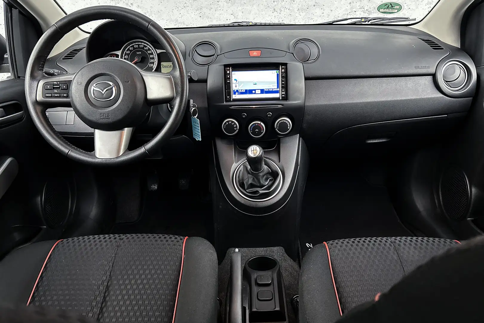 Mazda 2 1.3 TS Plus | Trekhaak | Navigatie | Parkeersensor Noir - 2
