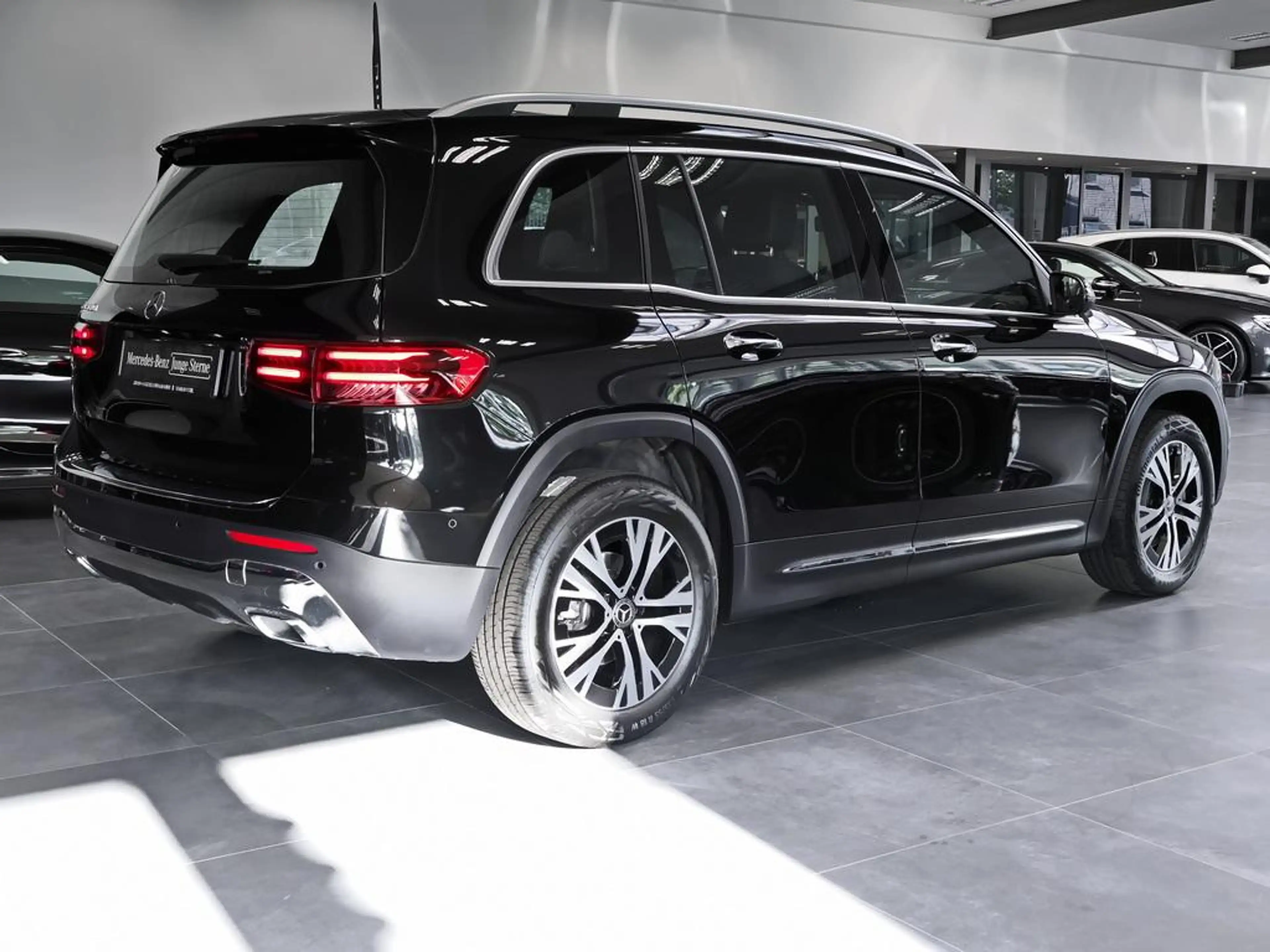 Mercedes-Benz GLB 200 d PROGRESSIVE MBUX ADV.+ KEYLESS-GO — photo 6