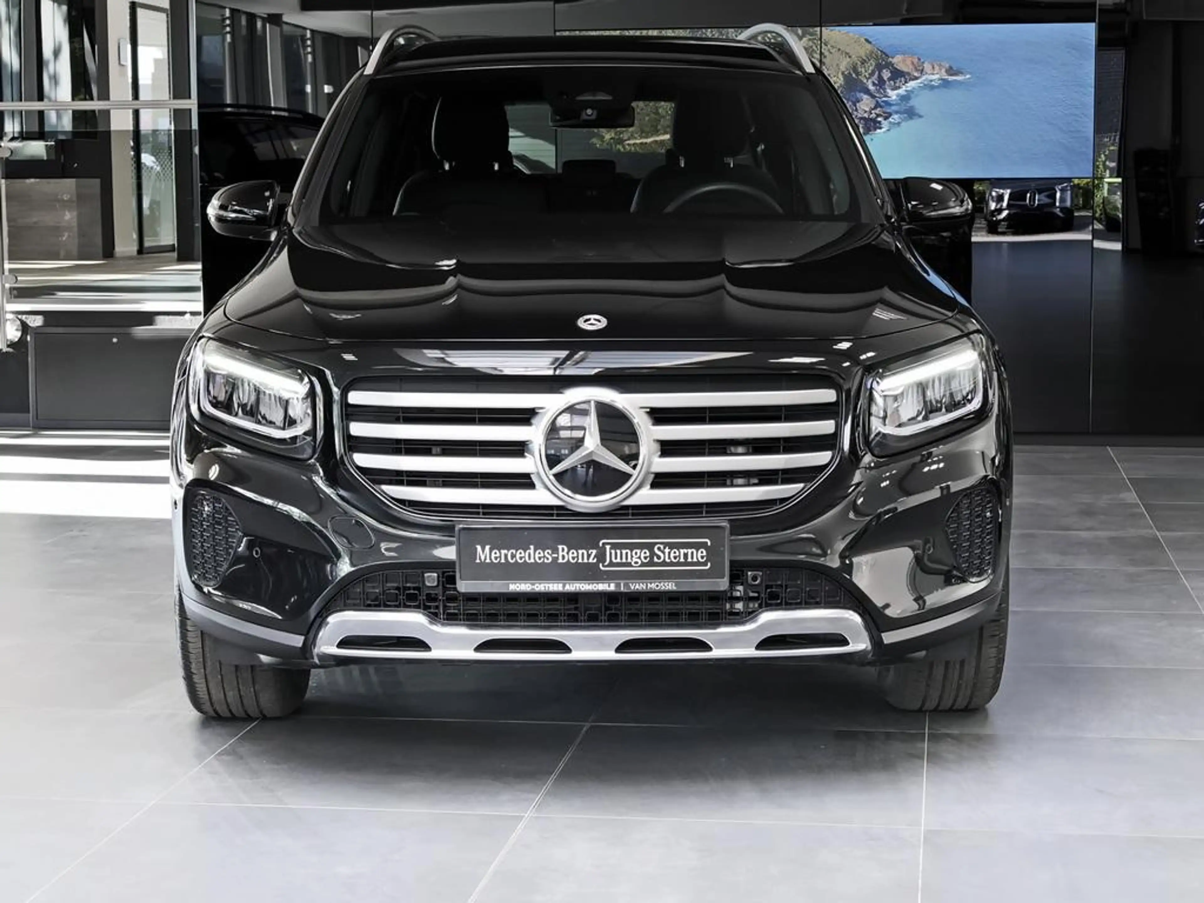 Mercedes-Benz GLB 200 d PROGRESSIVE MBUX ADV.+ KEYLESS-GO — photo 4