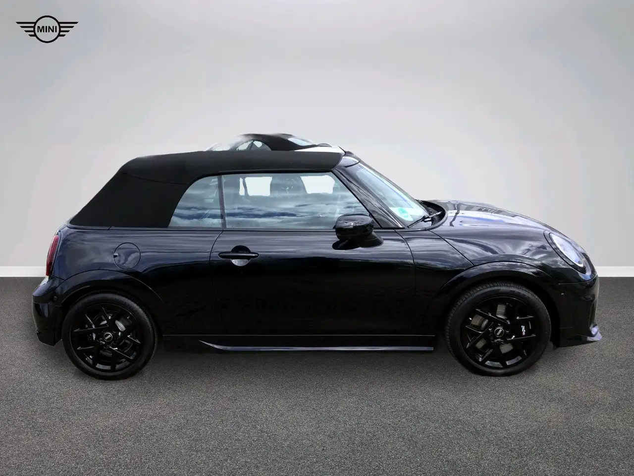 MINI Cooper S Cabrio John Cooper Works Trim 3