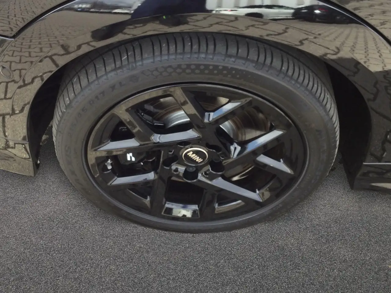 MINI Cooper S Cabrio John Cooper Works Trim 9