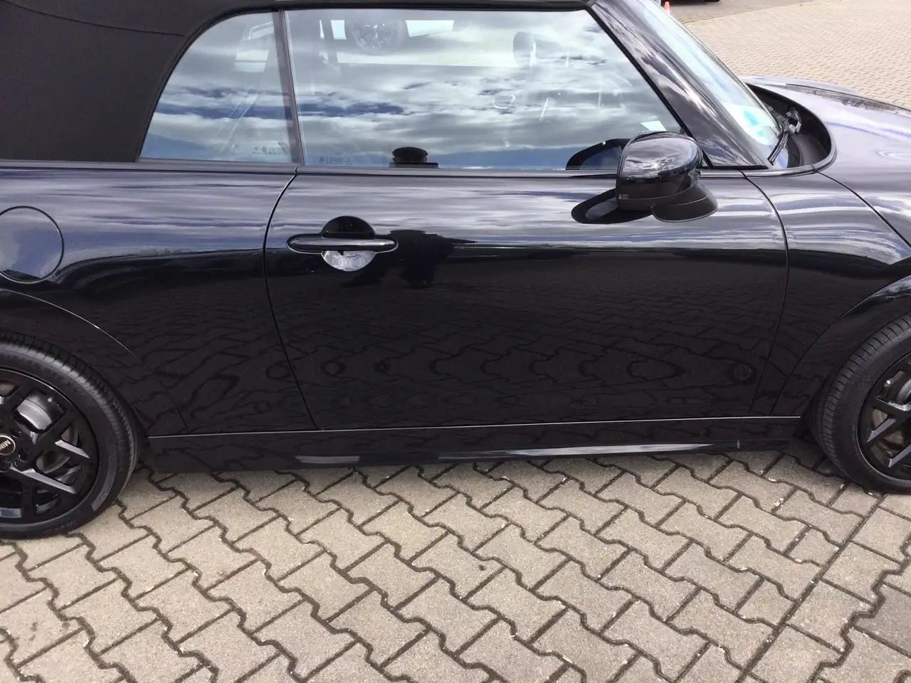 MINI Cooper S Cabrio John Cooper Works Trim 16