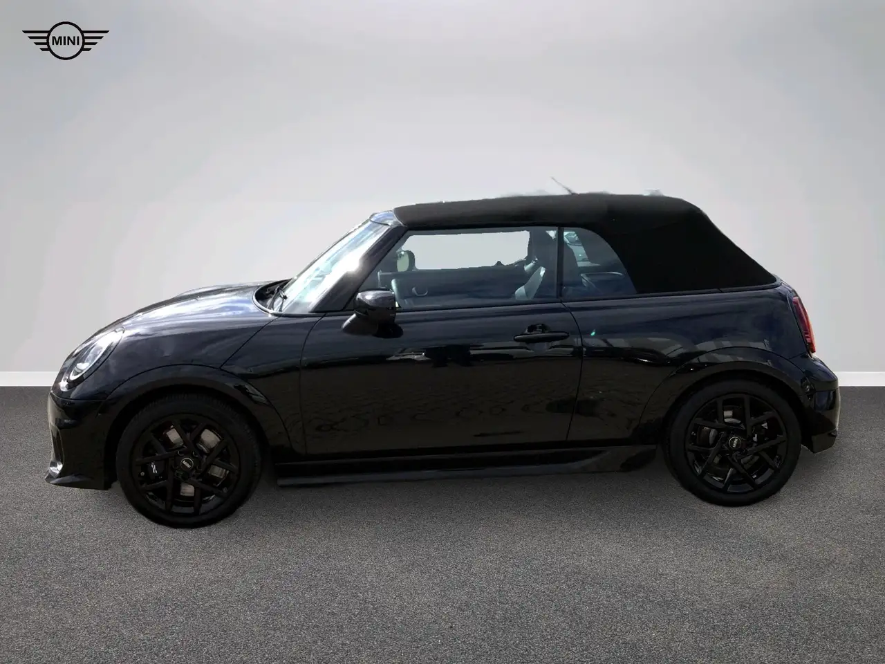 MINI Cooper S Cabrio John Cooper Works Trim 2