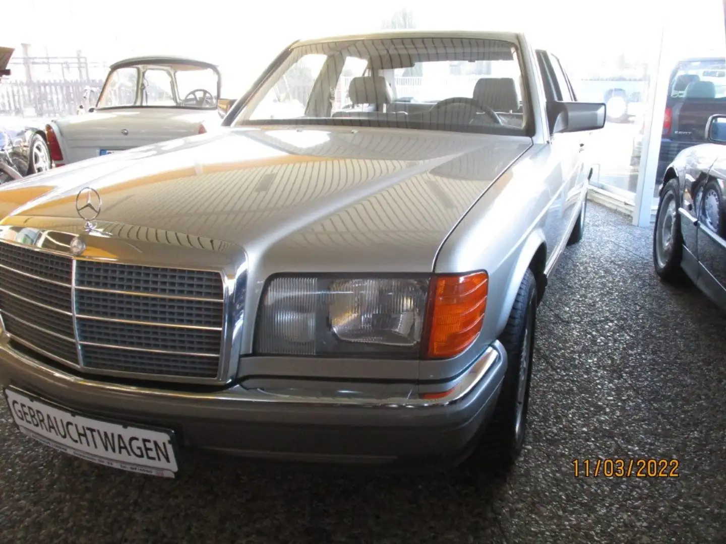 Mercedes-Benz 300 300SE mit Schiebedach- ohne Klimaanlage Beige - 2