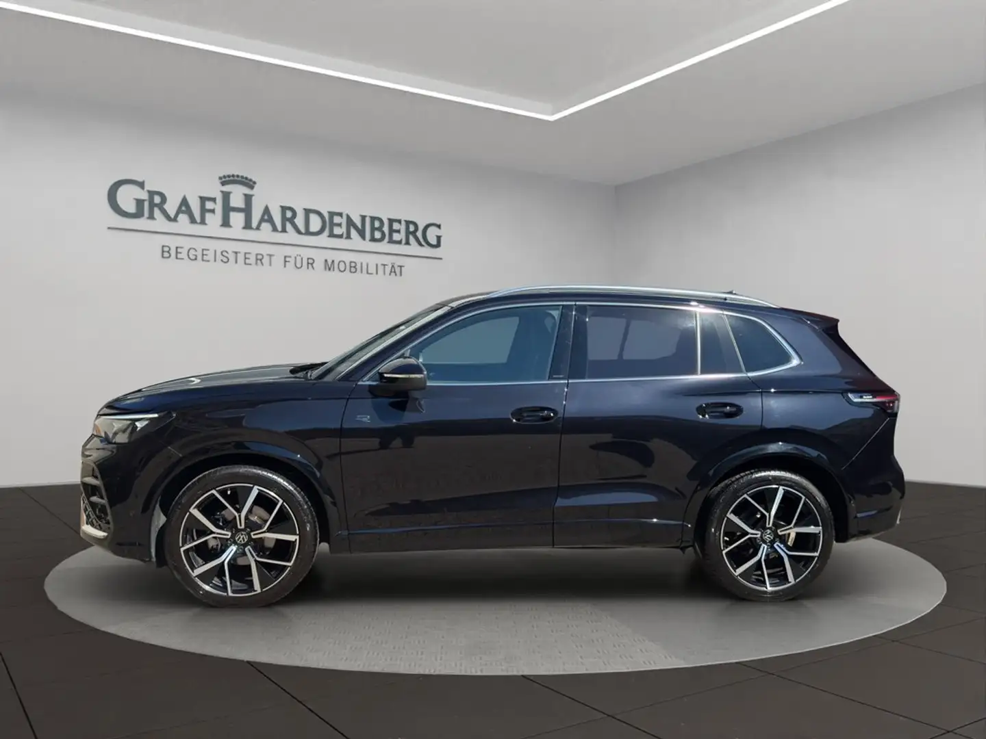 Volkswagen Tiguan R-Line 1.5 eTSI DSG neues Modell AHK Schwarz - 2