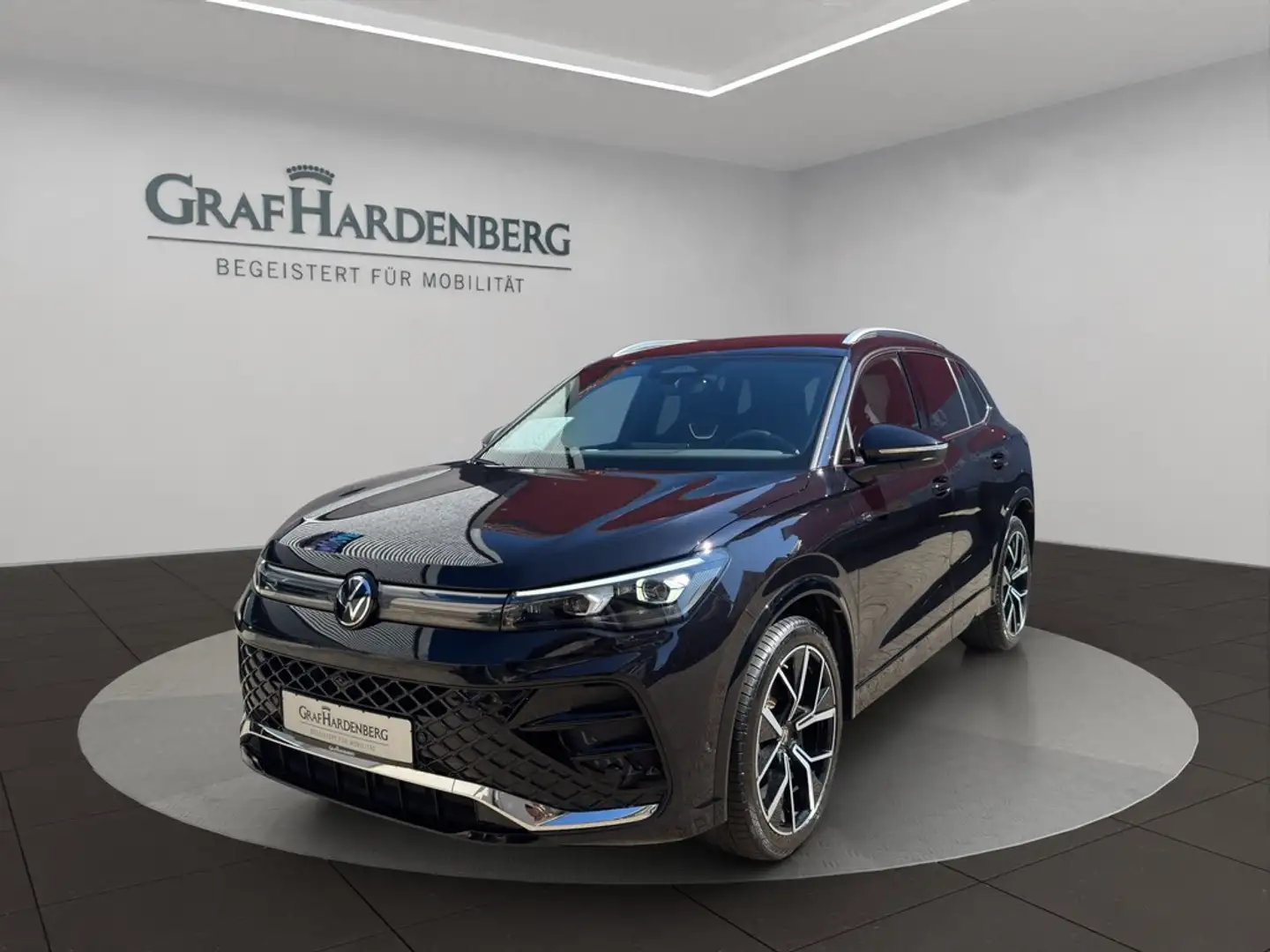Volkswagen Tiguan R-Line 1.5 eTSI DSG neues Modell AHK Schwarz - 1