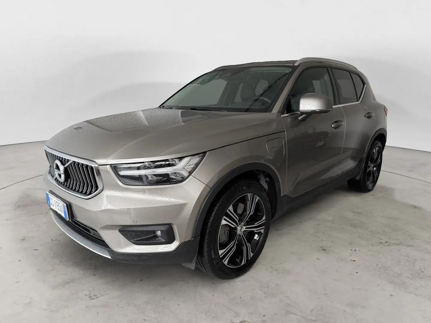 Volvo XC40 XC40 T5 Recharge Plug-in Hybrid Inscription Oro - 1