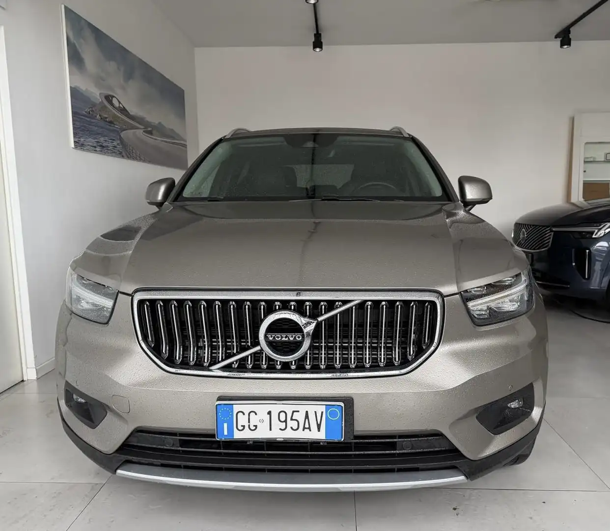 Volvo XC40 XC40 T5 Recharge Plug-in Hybrid Inscription Oro - 2