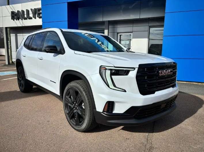 2026 GMC Acadia Elevation! 7 Seater Beauty!