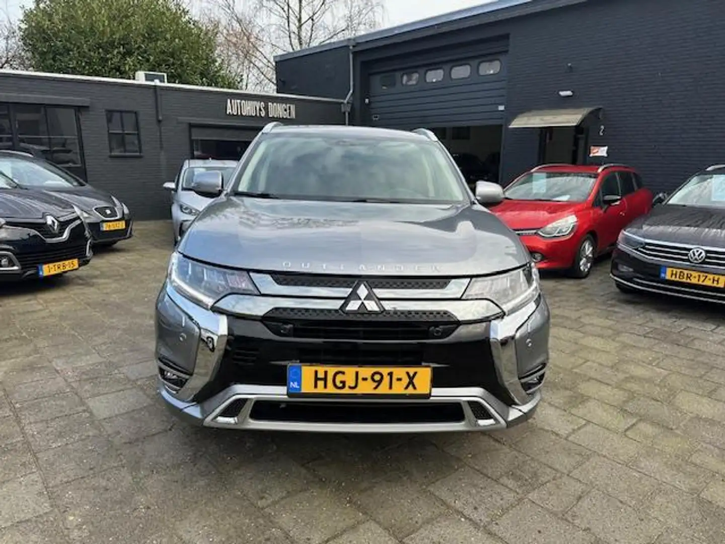 Mitsubishi Outlander 2.4 PHEV (240pk)Intense! Aut! Trekhaak! Gris - 2