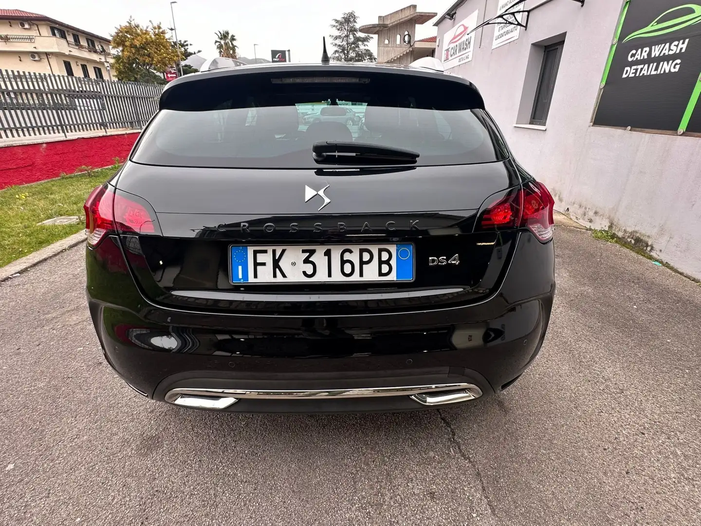 DS Automobiles DS 4 Crossback DS4 1.6 bluehdi Sport Chic s&s 120cv eat6 crna - 2