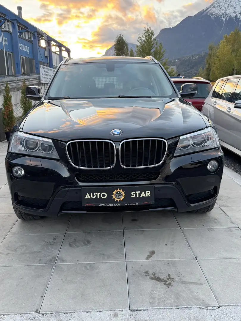 BMW X3 xDrive 20 d Schwarz - 1