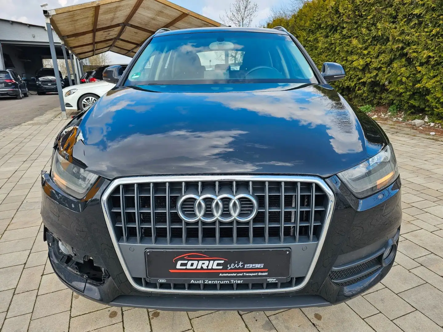 Audi Q3 2.0 TDI Schwarz - 1