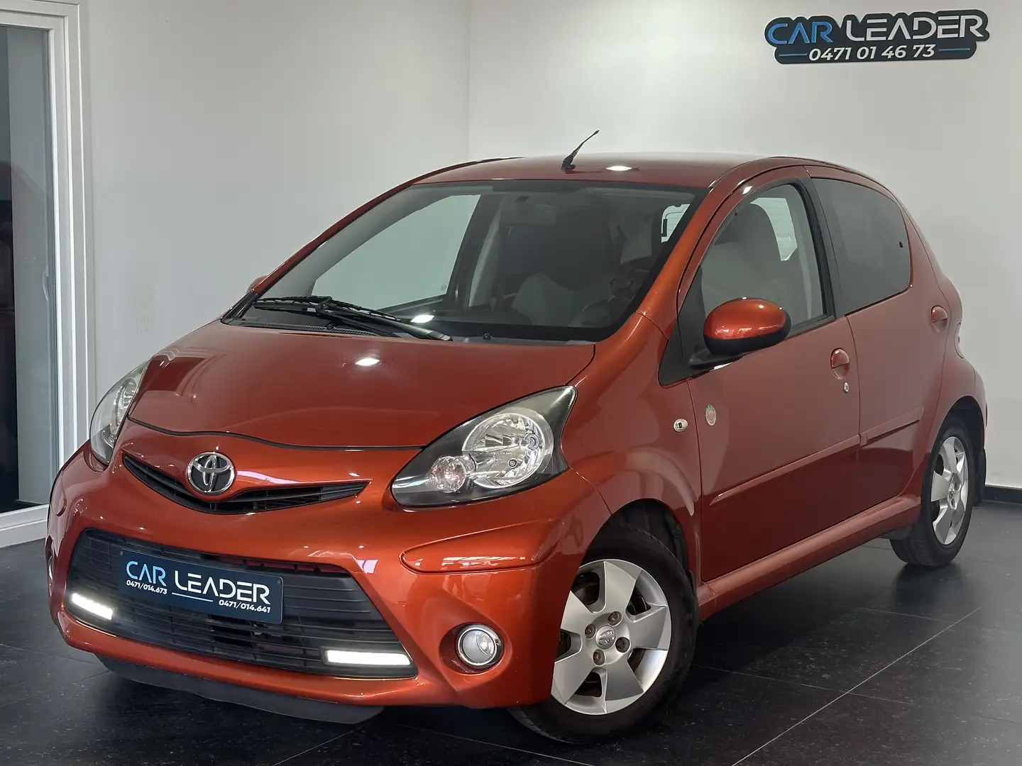 Toyota Aygo Aygo 1.0i Comfort Orange - 1