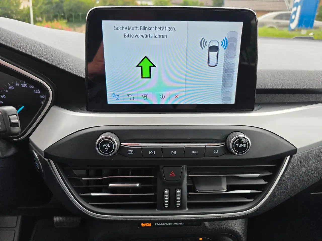 Ford Focus Lim. 1.5 TDCi Cool & Connect Automatik, миниатюра 12