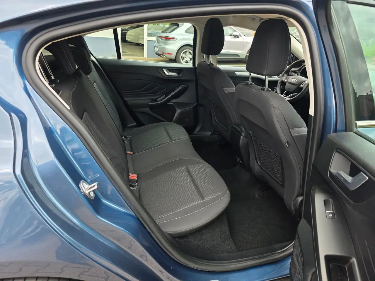 Ford Focus Lim. 1.5 TDCi Cool & Connect Automatik, миниатюра 17
