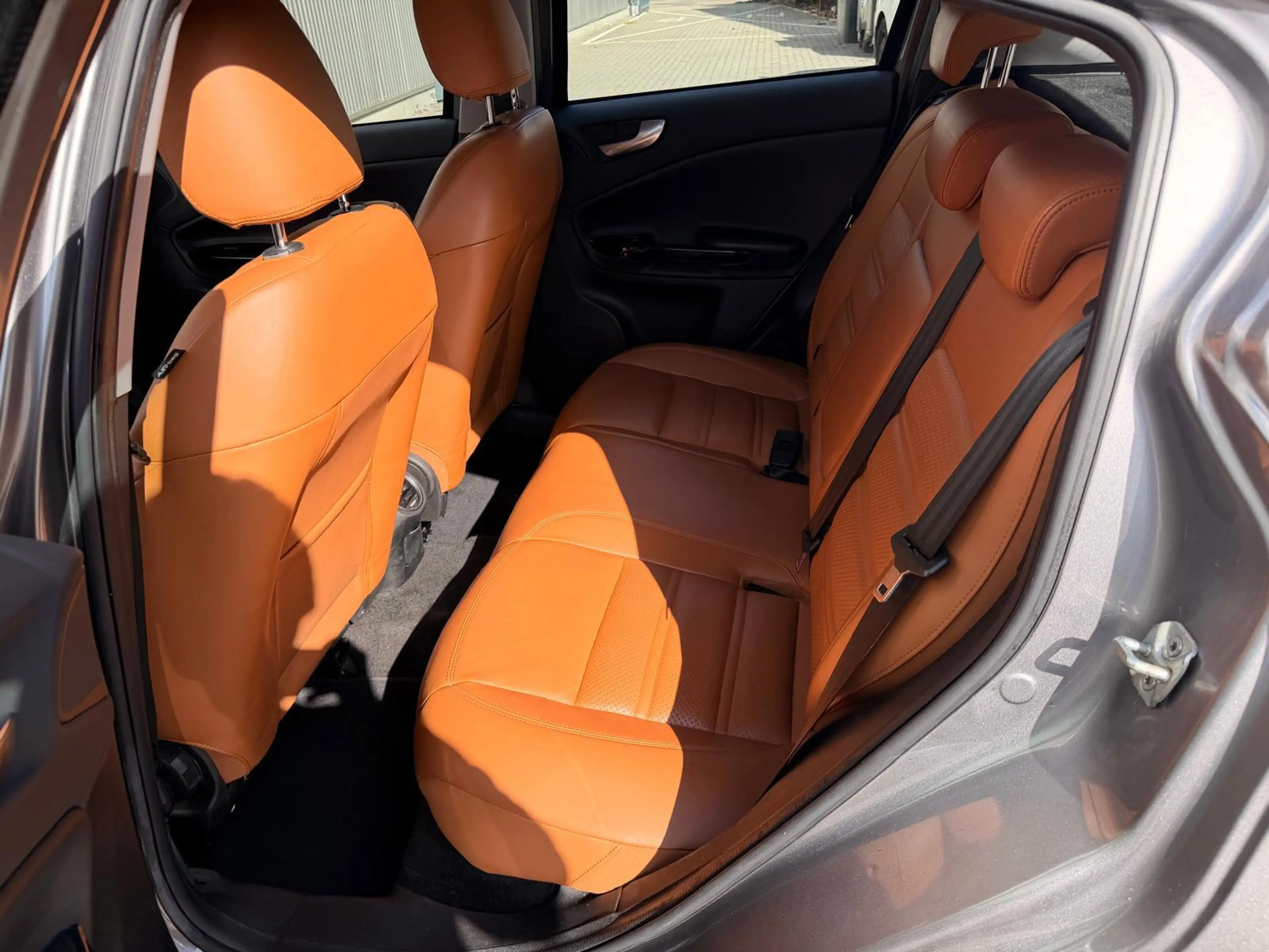 Alfa Romeo Giulietta 1.4 T Distinctive Automaat|Navi|Leder|PDC|Stoelver — photo 8