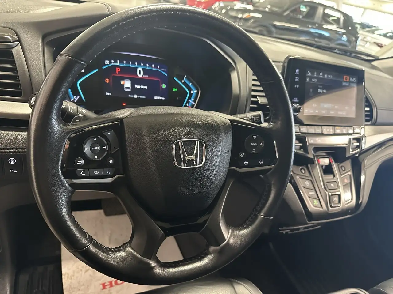 Honda Odyssey снимка Honda Odyssey