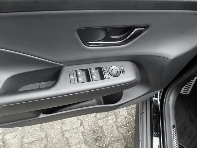 Hyundai Kona view 14