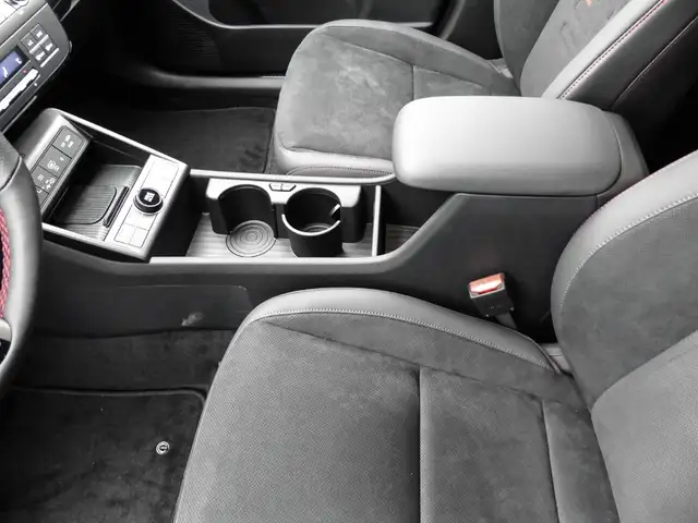 Hyundai Kona view 12