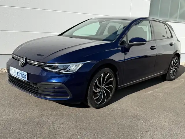 Volkswagen Golf VIII 1.5 eTSI DSG Life NAVI/RÜ CAM/APP CONN