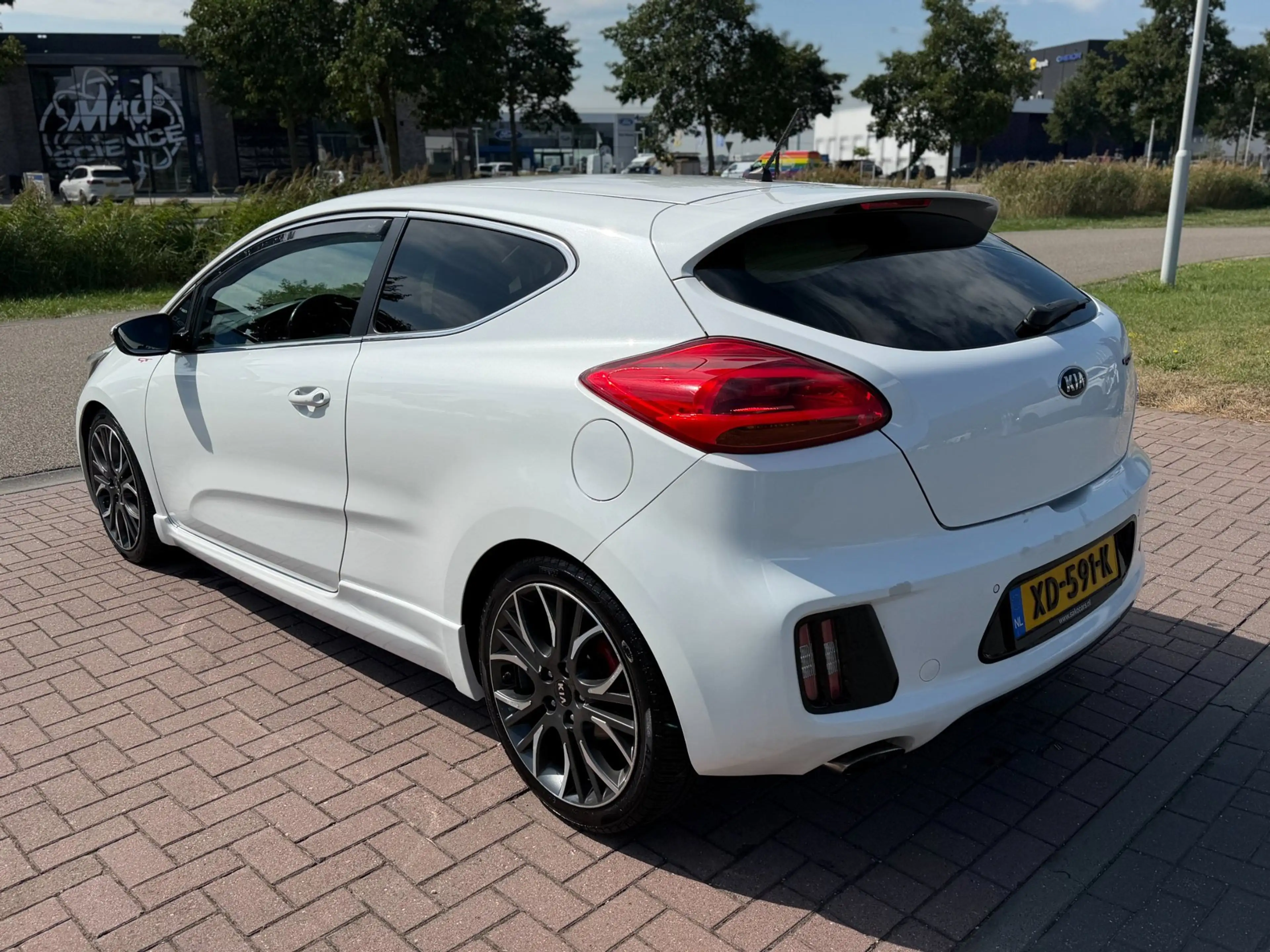 Kia ProCeed / pro_cee'd 1.6 GT 204PK 2014 Dealer Ondh — photo 9