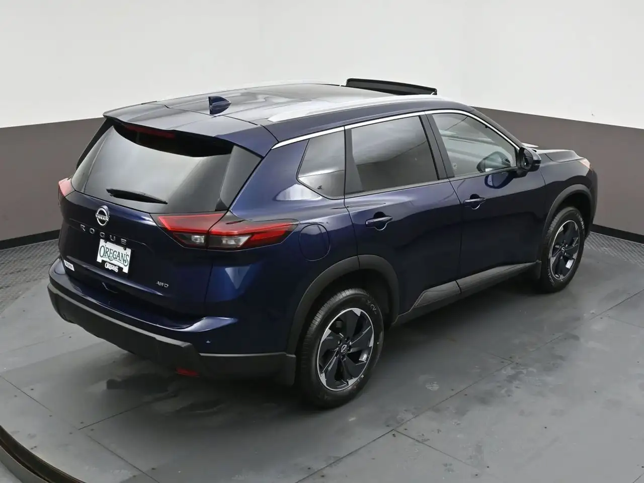 Nissan Rogue снимка Nissan Rogue