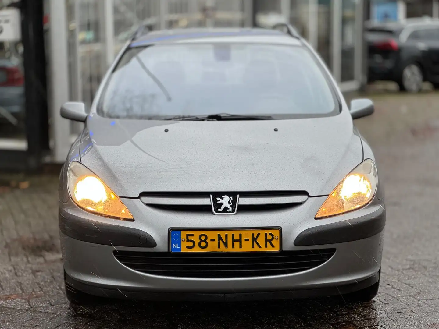 Peugeot 307 Break 2.0-16V XT Camera Leder LM velgen Airco Spor Gris - 2