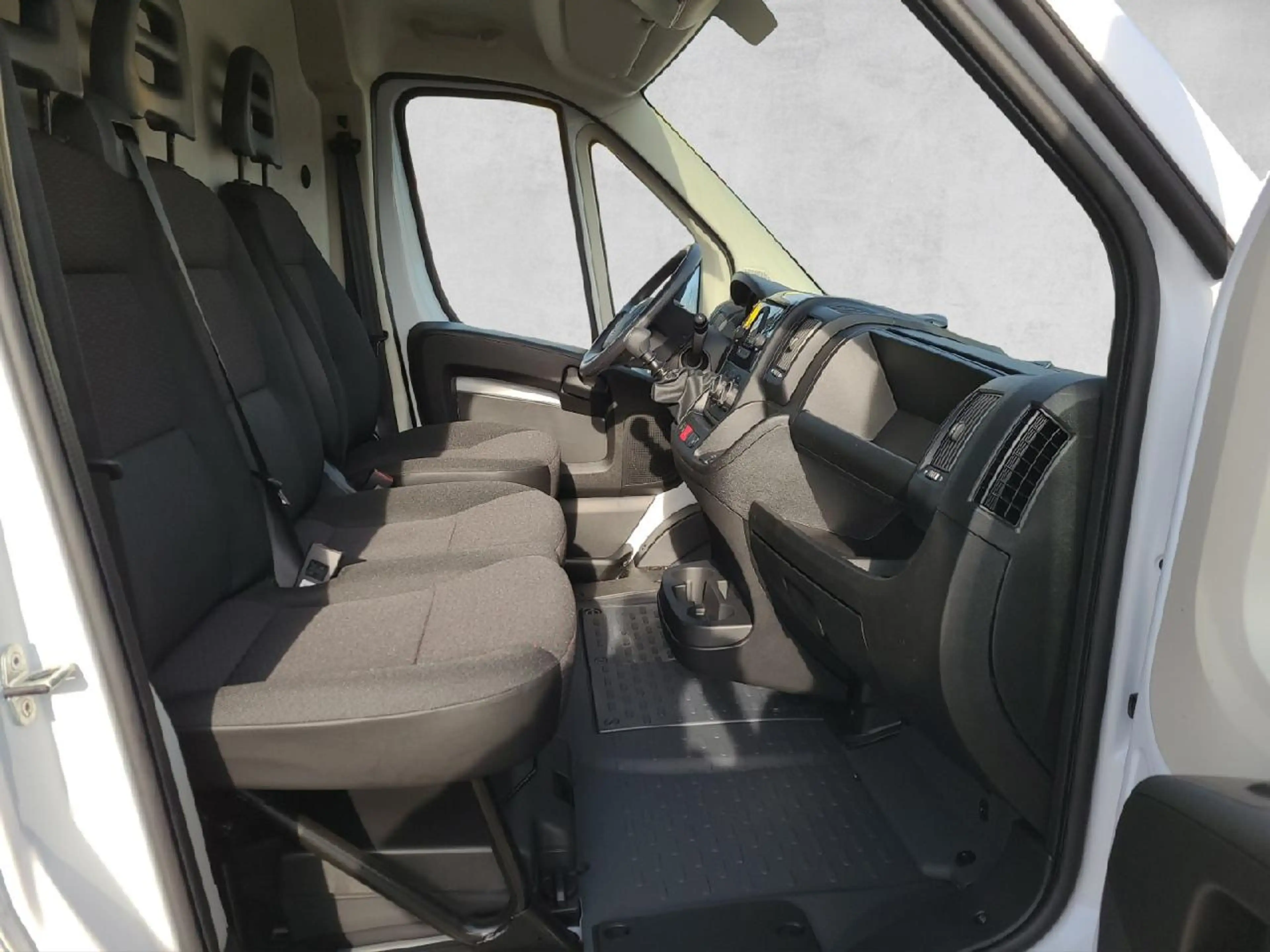 Opel Movano Kasten Selection L4H2 2.2 103KW/140PS 6G — photo 10