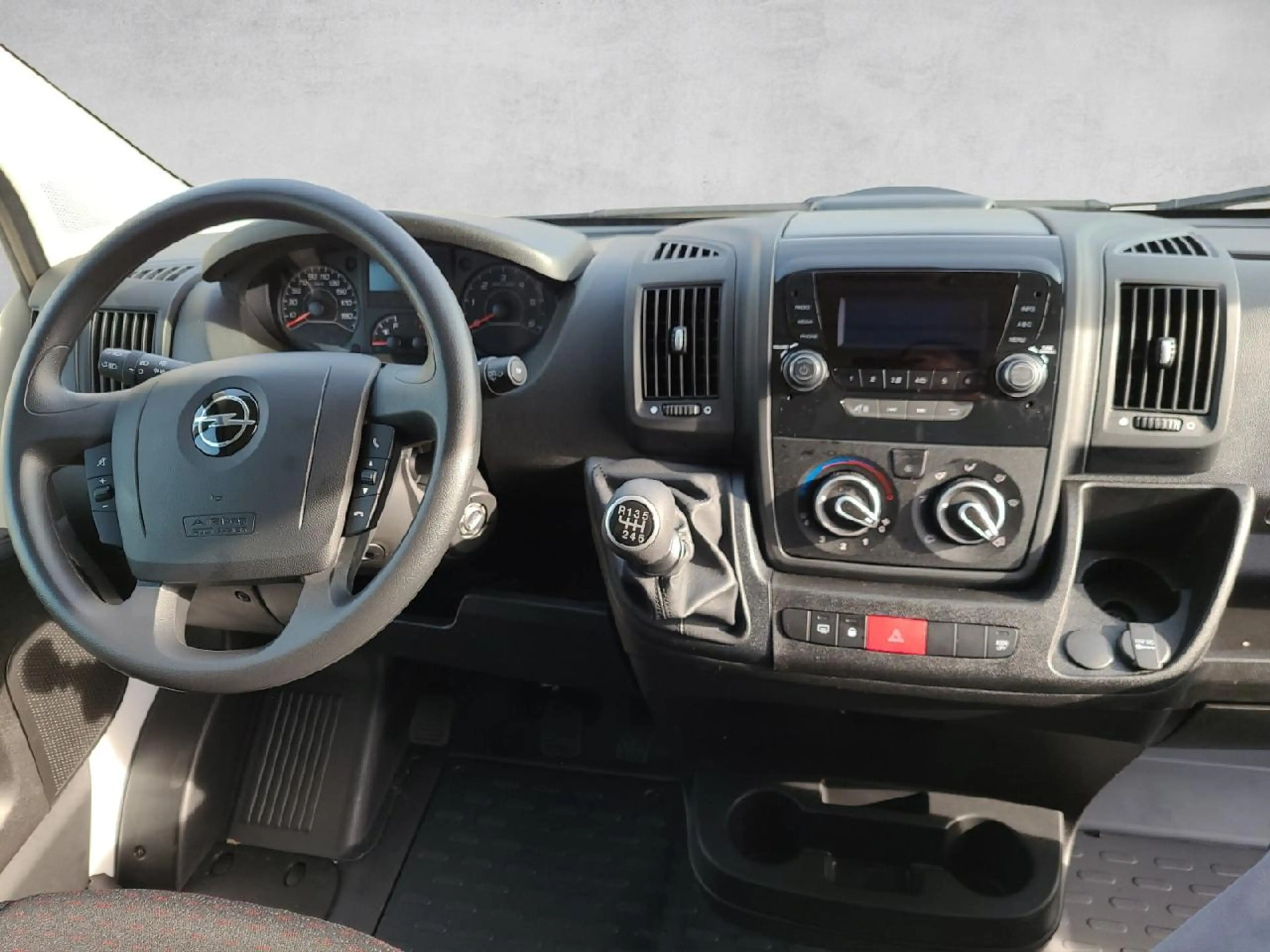 Opel Movano Kasten Selection L4H2 2.2 103KW/140PS 6G — photo 11