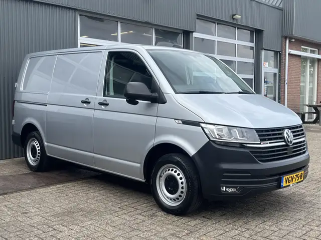Volkswagen T6.1 Transporter 2.0 TDI L1H1 4Motion 4x4 Airco Cruise controle Tre