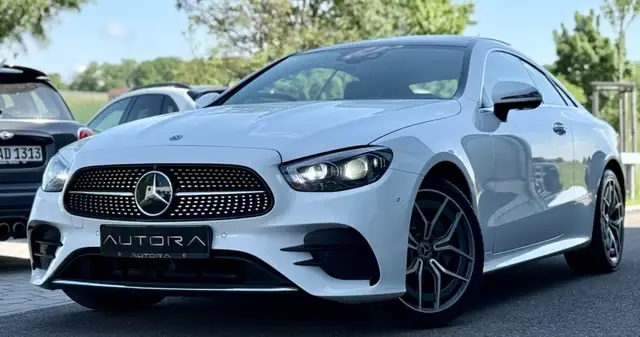 Mercedes-Benz E 300 d Coupe 4Matic AMG|PANO|SITZLÜFT|360°|JS|