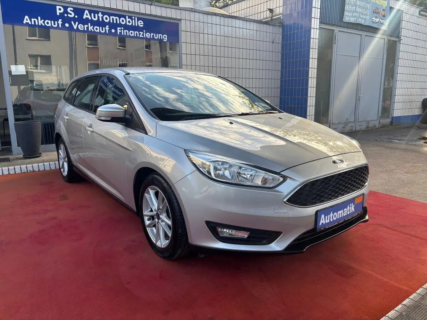 Ford Focus Turnier 1.6*Automatik*Klimaaut*PDC* Argent - 2