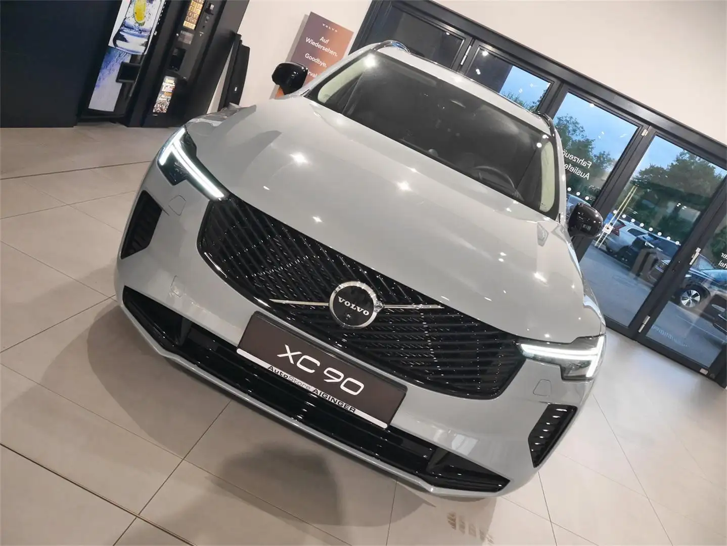 Volvo XC90 T8 Ultra Dark Executive Edition Grau - 2