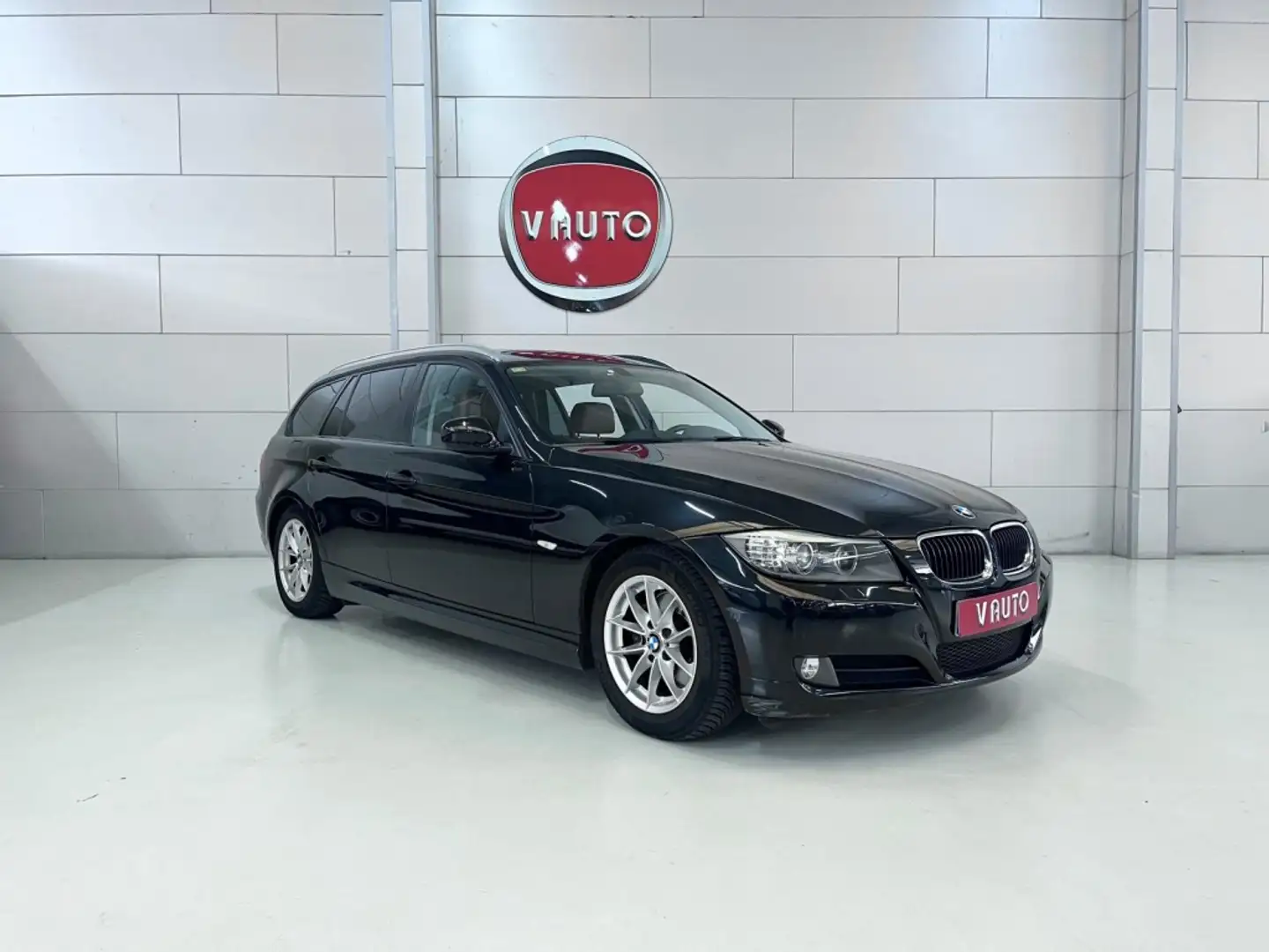 BMW BMW Serie 3 Familiar Manual de 5 Puertas Negro - 2