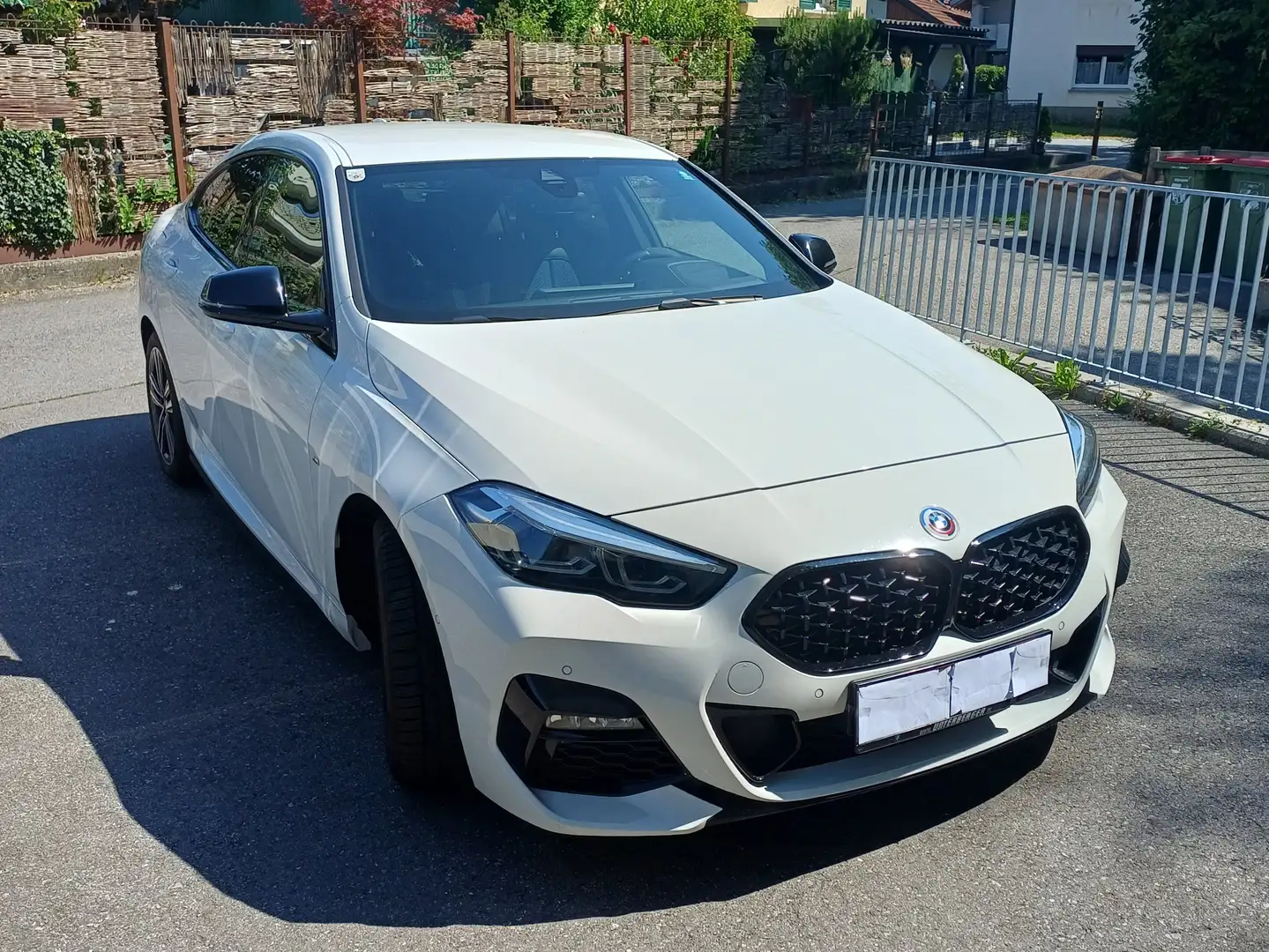 BMW 220 220i xDrive Gran Coupe Aut. Weiß - 2