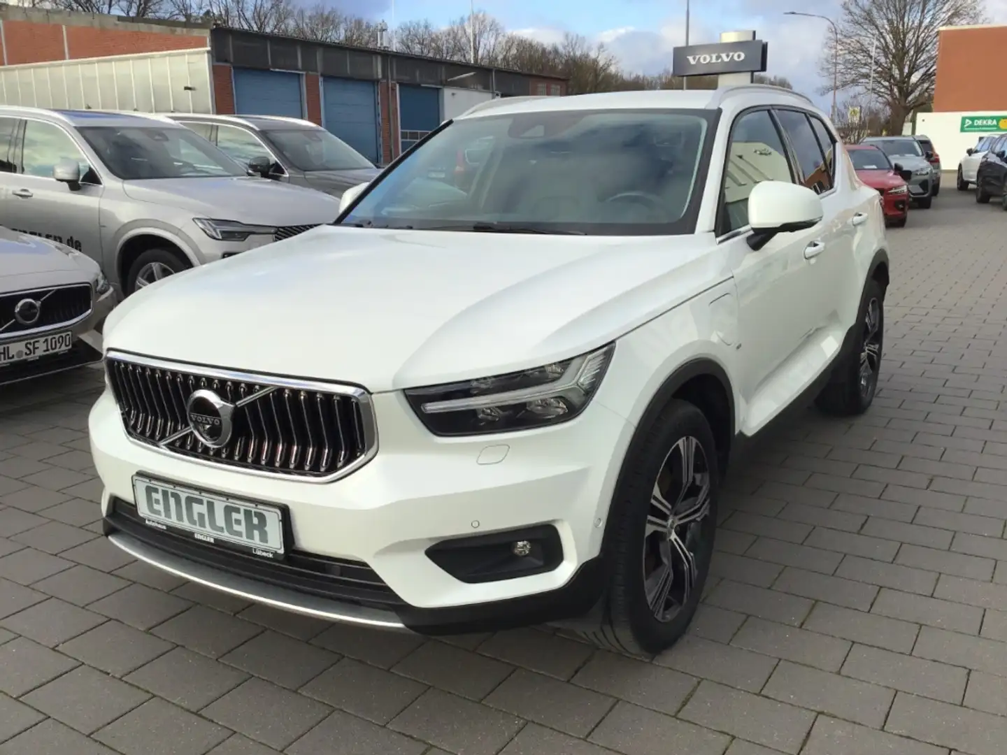 Volvo XC40 T4 Inscription Recharge 360° Cam Weiß - 2