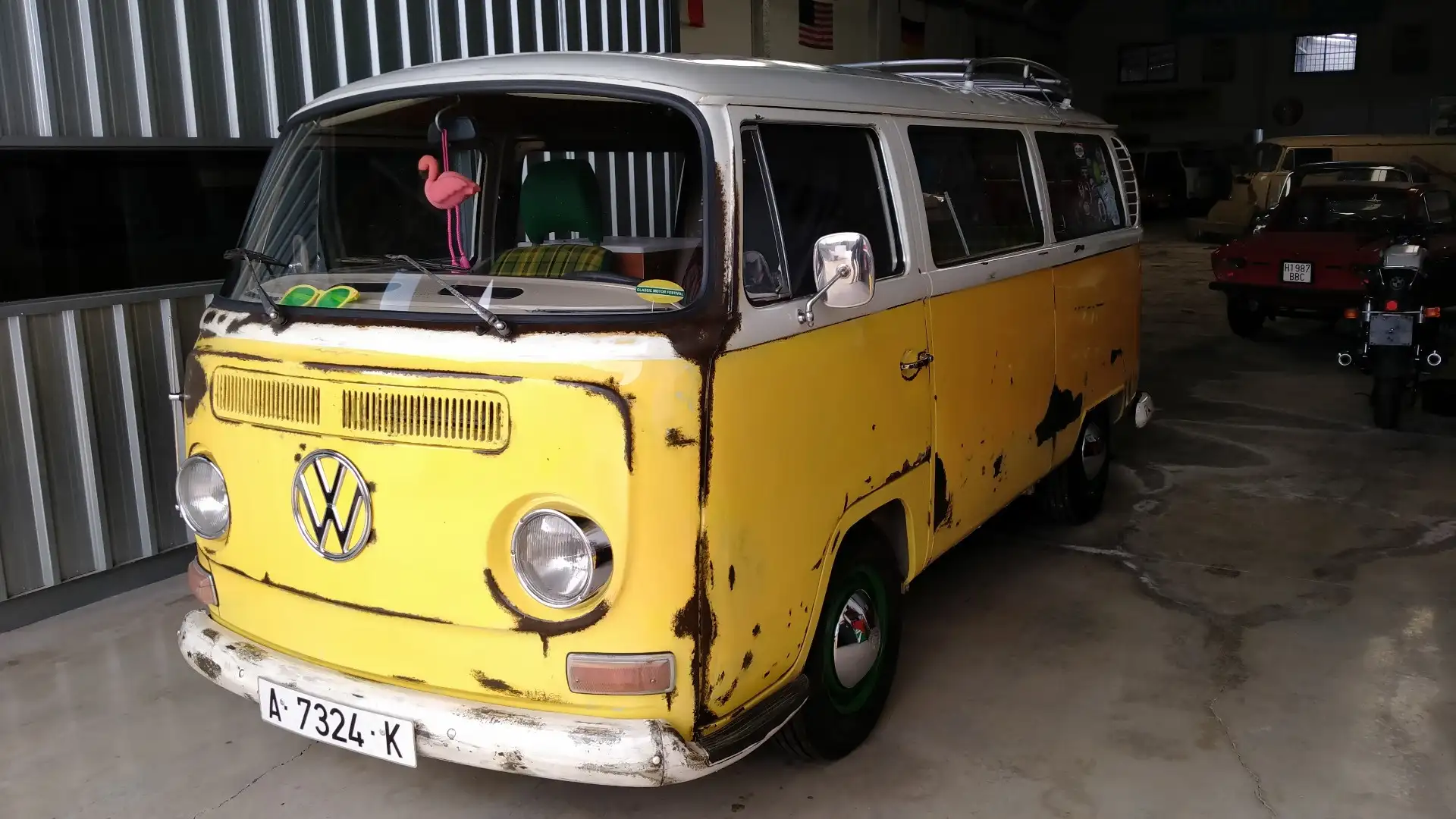 Volkswagen T2 - 1