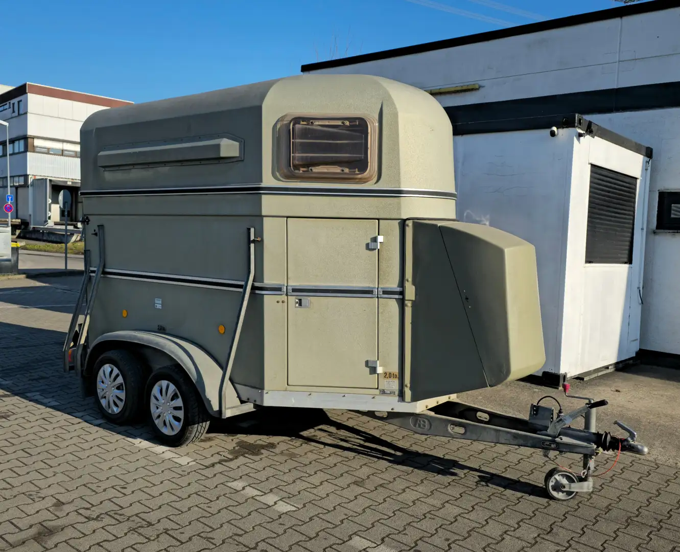 Böckmann P20 Vollpoly 2-Pferdeanhänger 2.000 kg Silber - 1