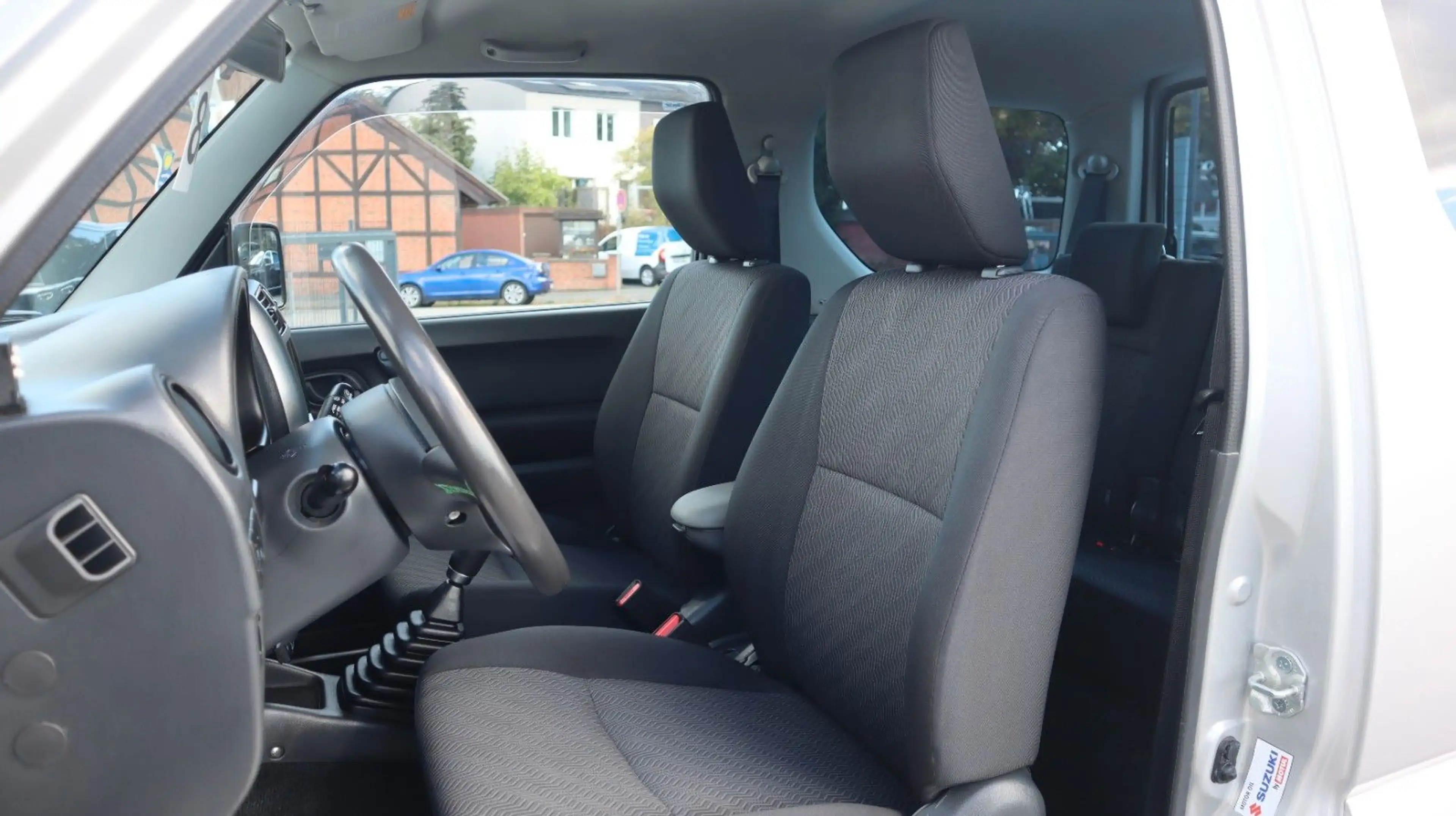 Suzuki Jimny Comfort 4x4 SitzHz. Klima AHK — photo 10