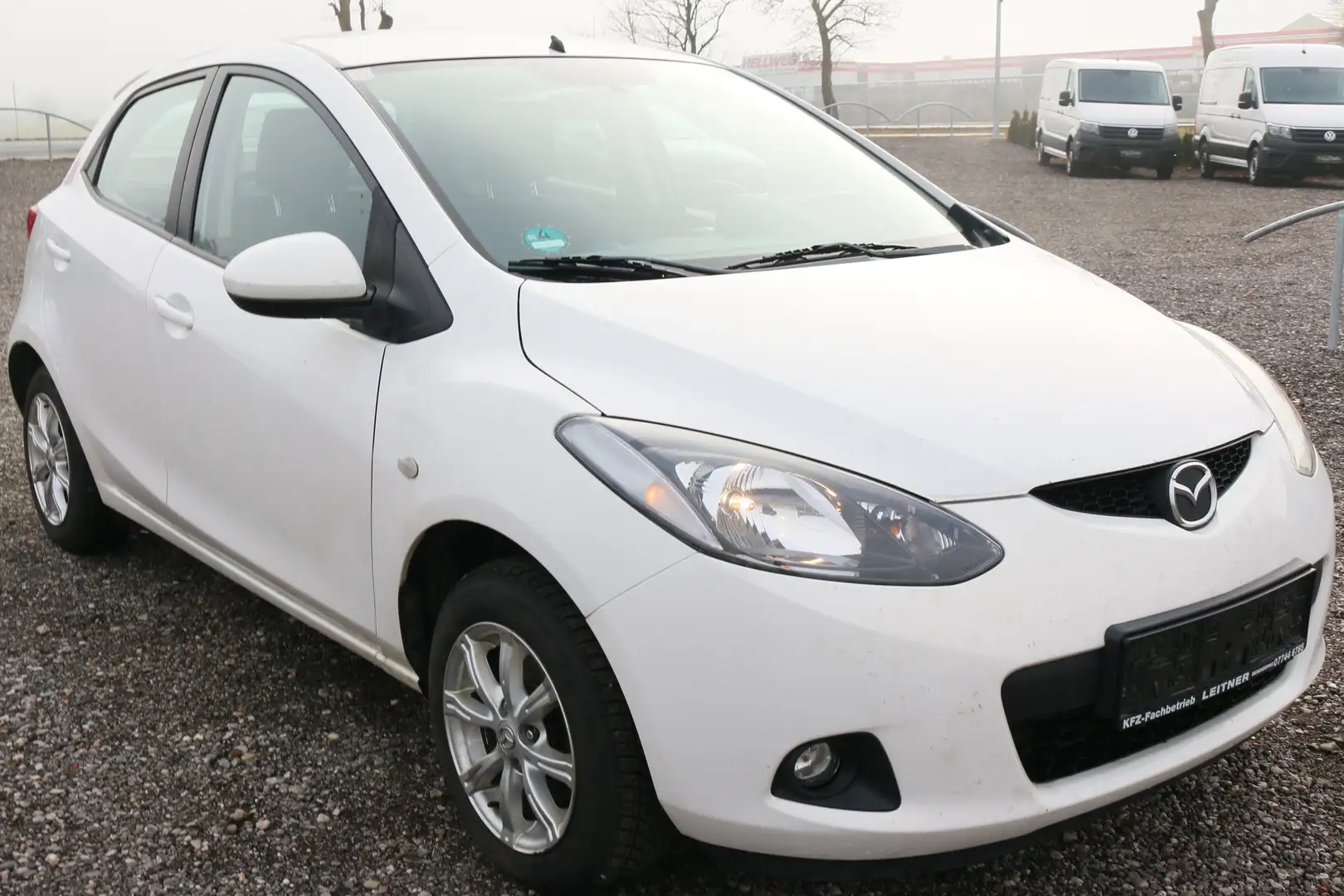 Mazda 2 1.3*Voll Fahrbereit*Export Weiß - 1