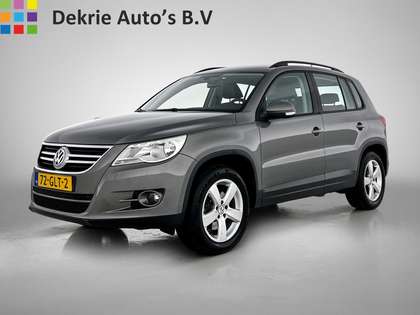 Volkswagen Tiguan 2.0 TDI Comfort&Design 4Motion / Airco / Roofrail