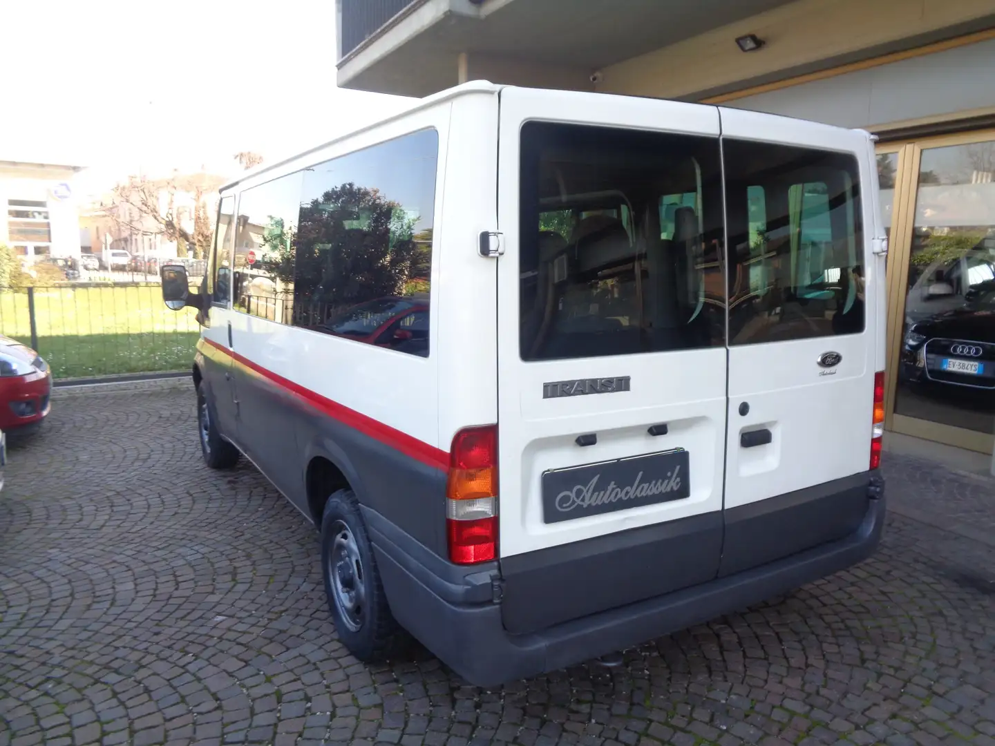 Ford Transit Bus - 2
