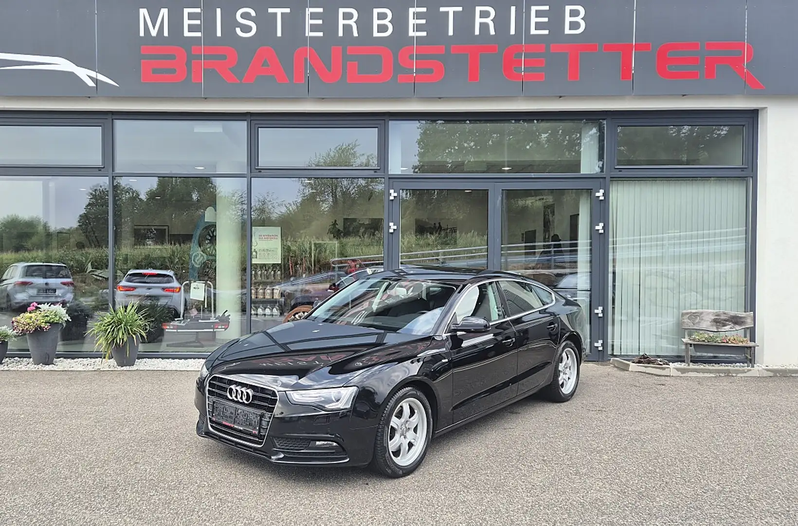 Audi A5 SB 2,0 TDI DPF Schwarz - 1
