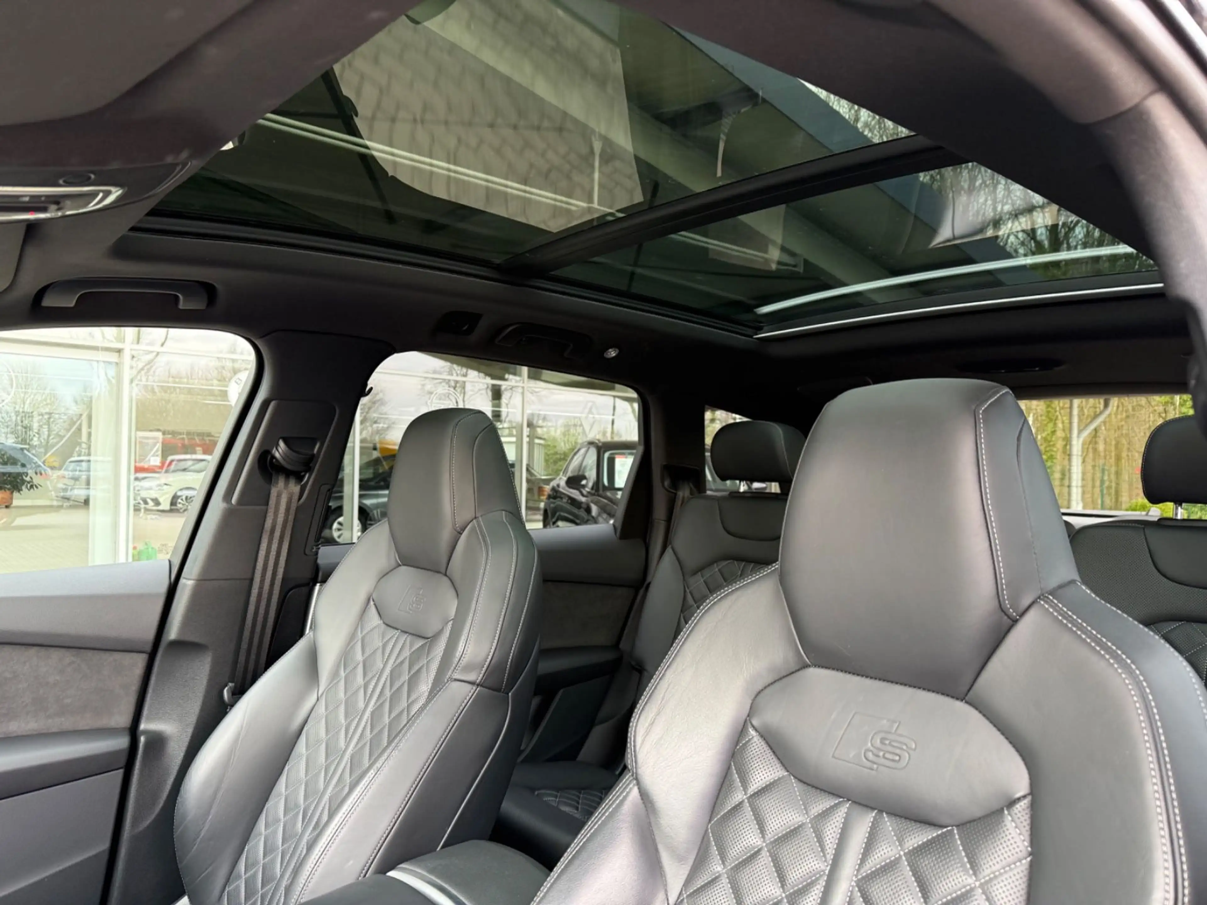 Audi SQ7 4.0TDI quattro/B&O/AHK/Luft/Standhz/Leder/Na — photo 12