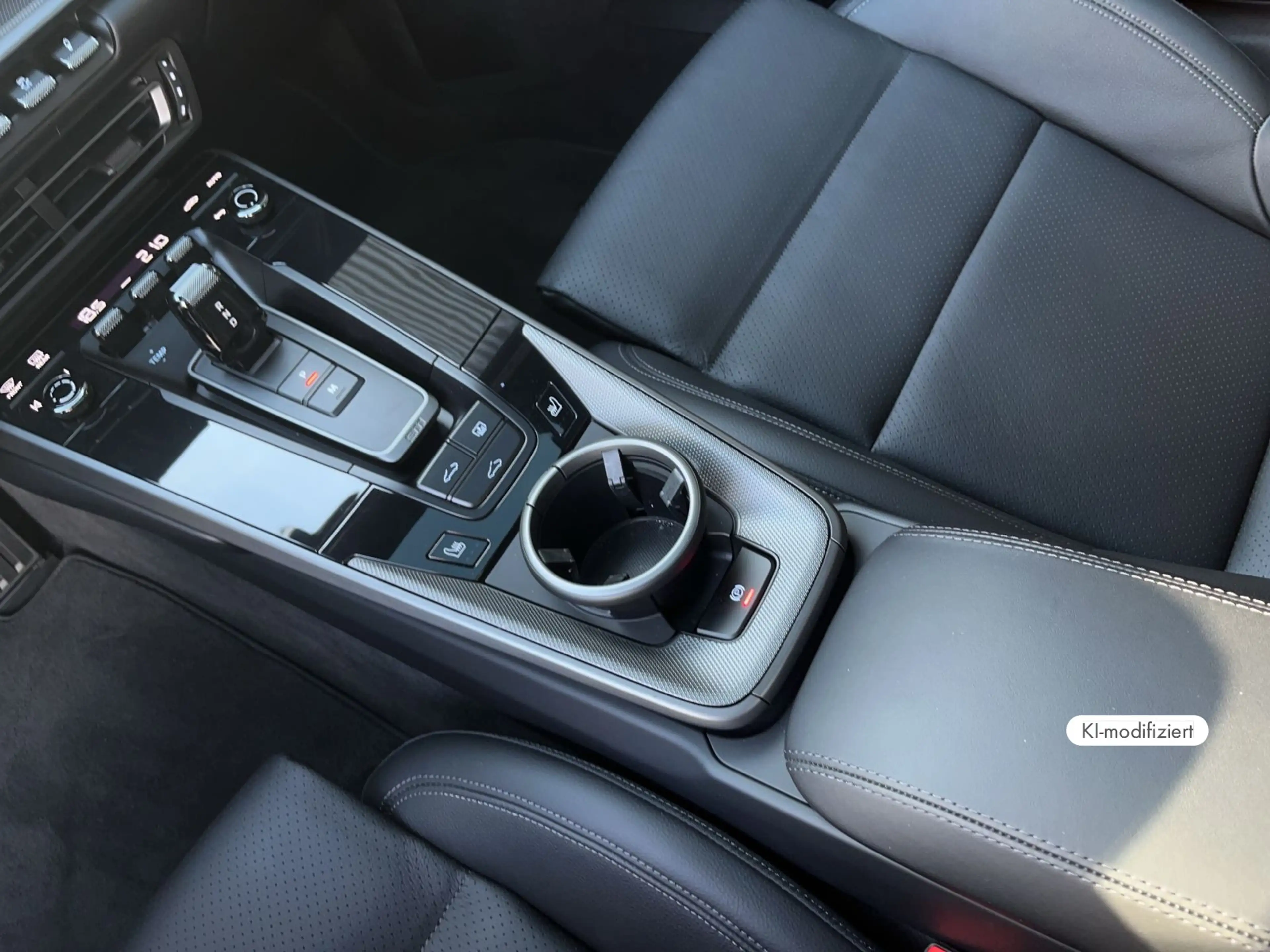 Porsche 992 (911) Carrera S — photo 14