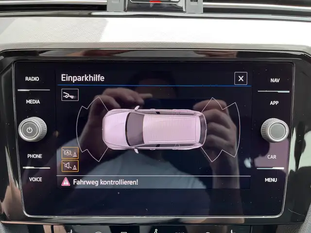 Volkswagen Passat view 15